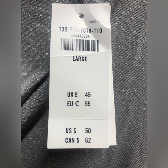 Soft sparkling Abercrombie and Fitch women’s top - Picture 3 of 6